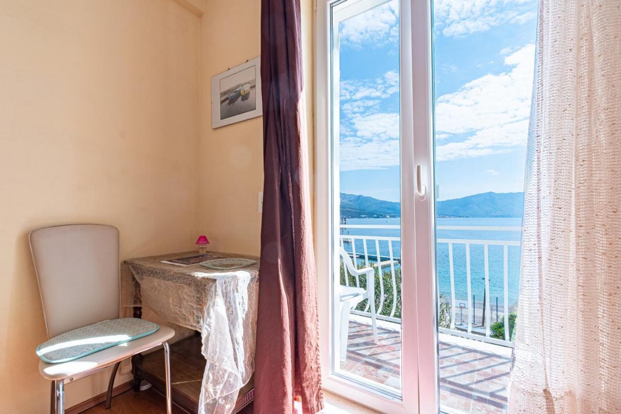 Apartments By The Sea Korcula - 10051 Exteriör bild